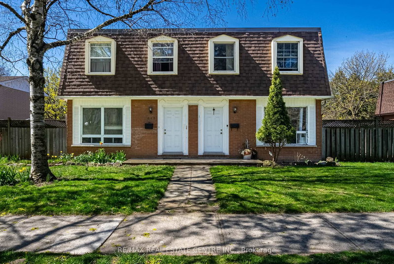 648-654 Francis Rd SW, Burlington, L7T 3X7 | Image 2