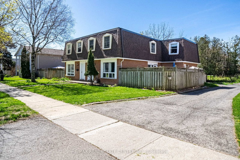 648-654 Francis Rd SW, Burlington, L7T 3X7 | Image 3