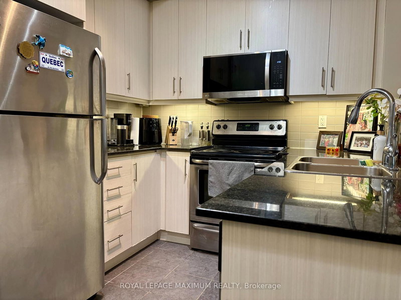 824 - 15 James Finlay Way, Toronto, M3M 0B3 | Image 2