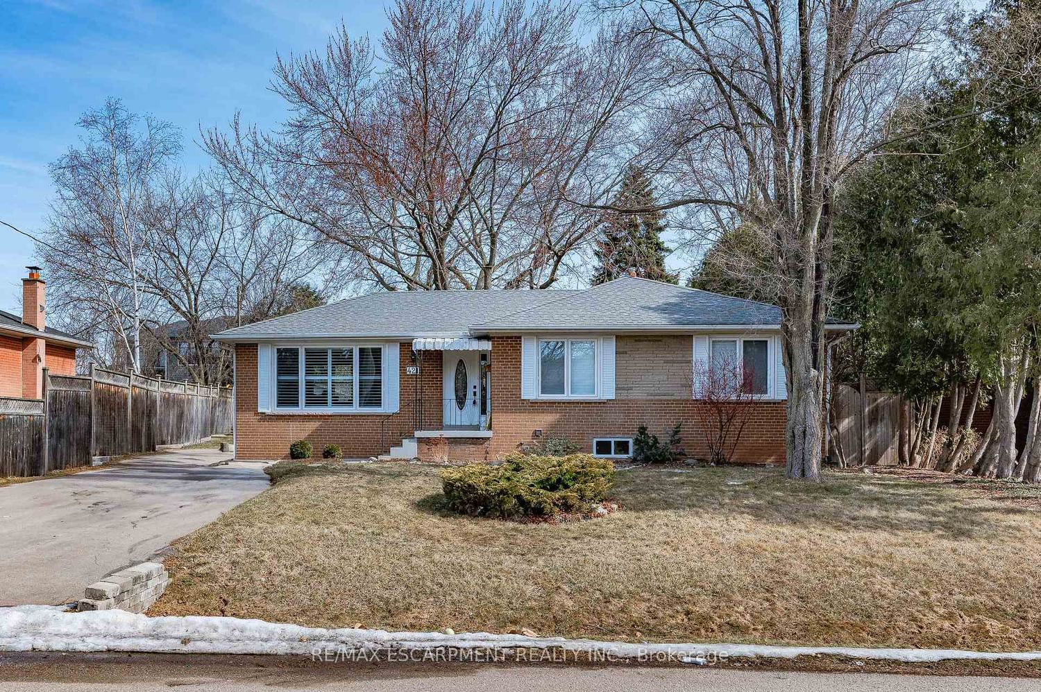 Detached House for lease at LOWER-421 SEATON Drive, Oakville, SW Southwest, L6L 3Y3 - MLS: W12053948