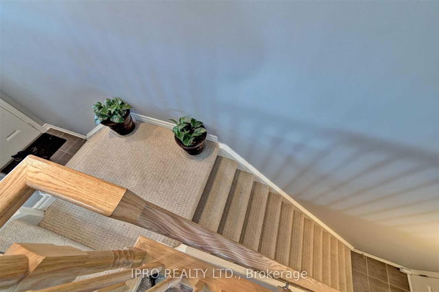 121 - 1380 Costigan Road