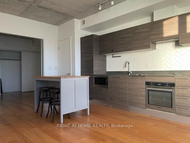 home for lease on 301-530 Indian Grve