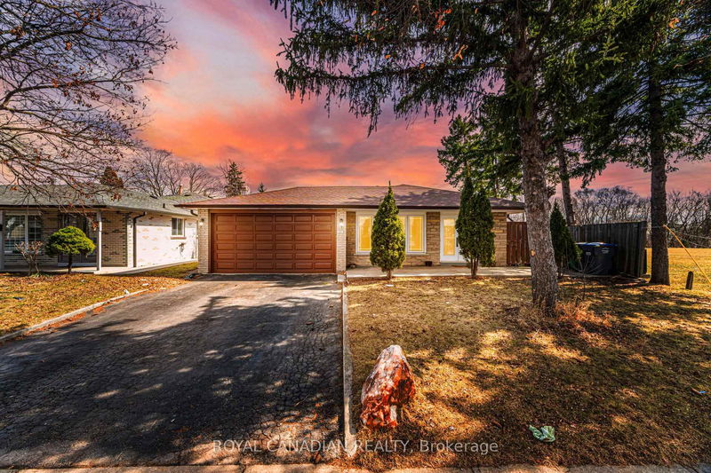home for sale on 3087 Redbank Crescent