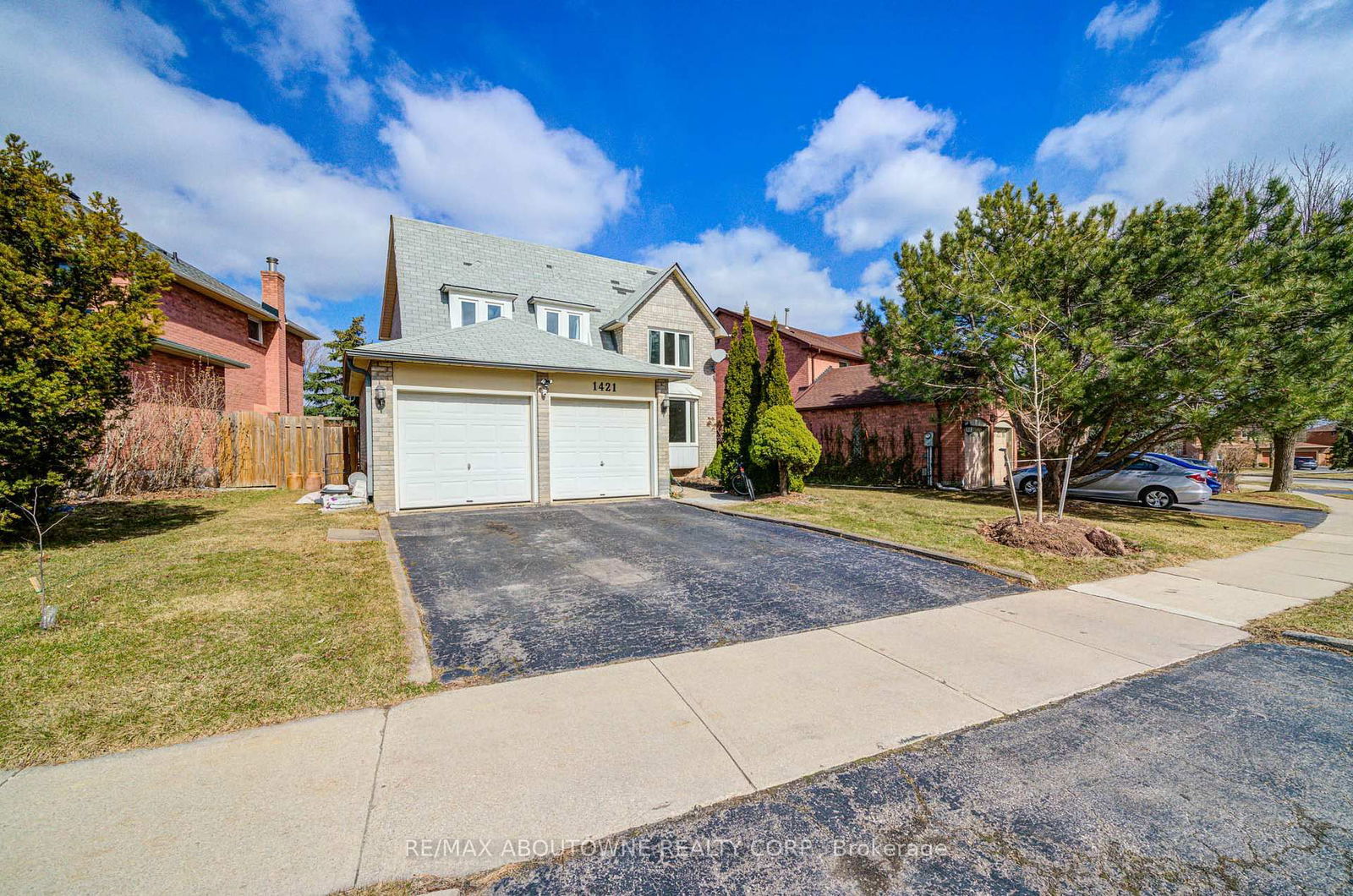 Detached House leased at 1421 Prince John Circle, Oakville, CV Clearview, L6J 6S3 - MLS: W12055205
