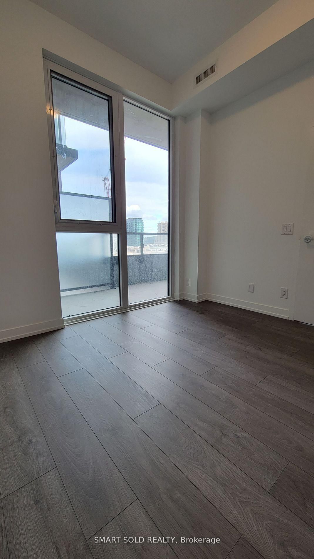 270 Dufferin Street, Unit 502 - Photo 10