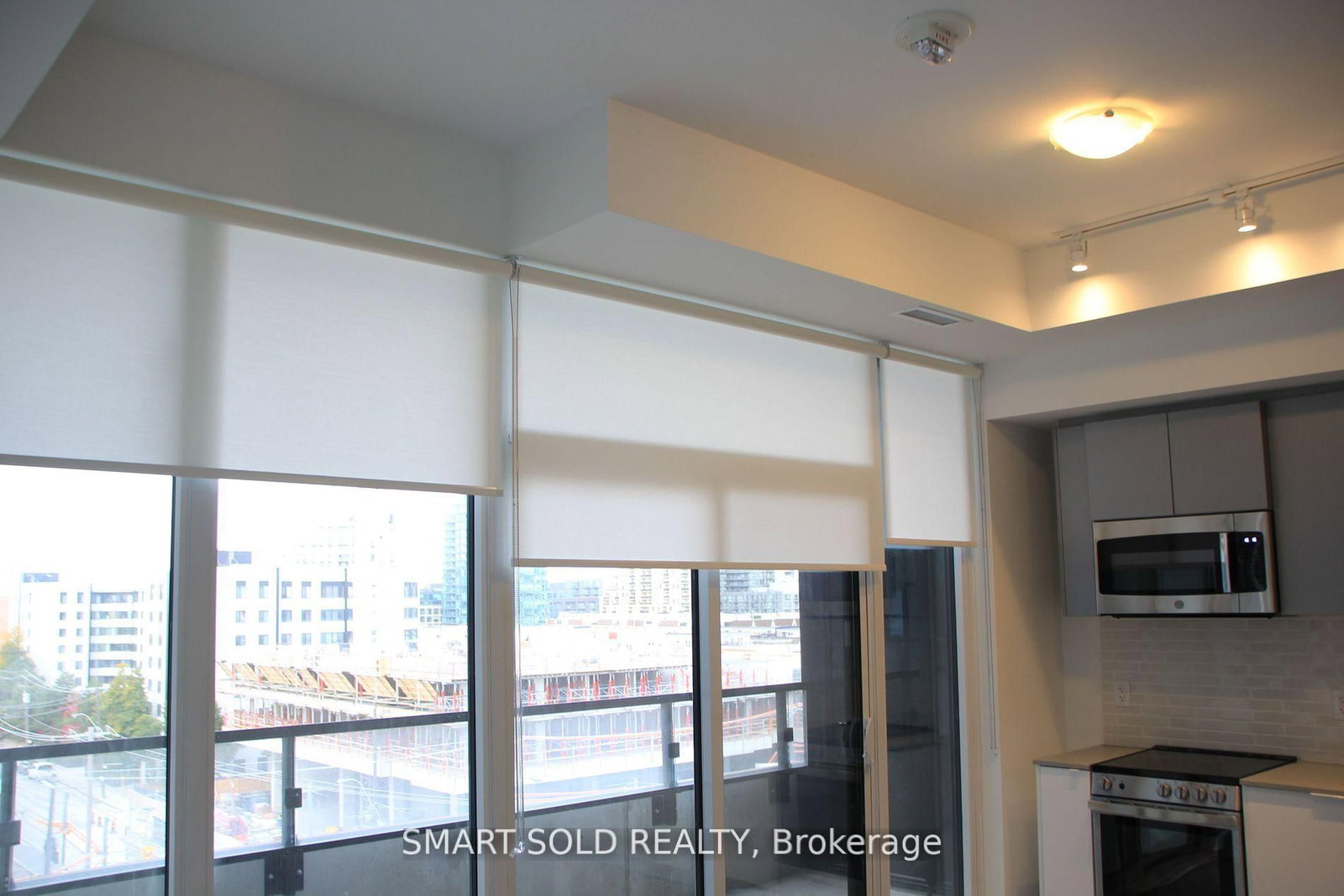 270 Dufferin Street, Unit 502 - Photo 3