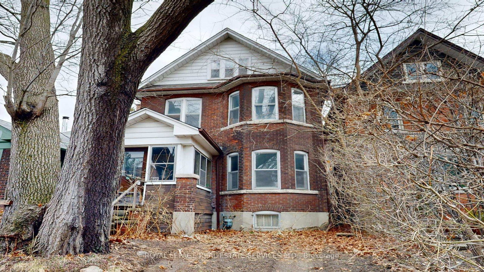 Detached House sold at 629 Durie Street, Toronto, Runnymede-Bloor West Village, M6S 3H2 - MLS: W12055720