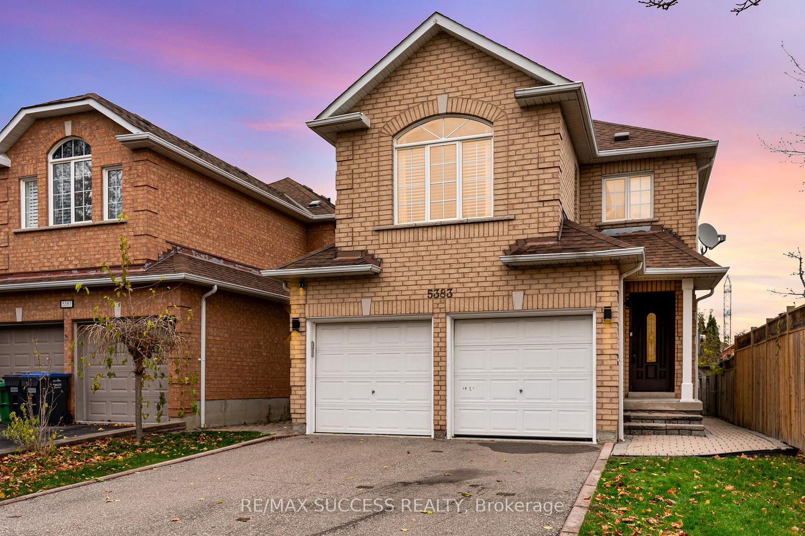 Detached House for sale at 5383 Red Brush Drive, Mississauga, Hurontario, L4Z 4B2 - MLS: W12056434