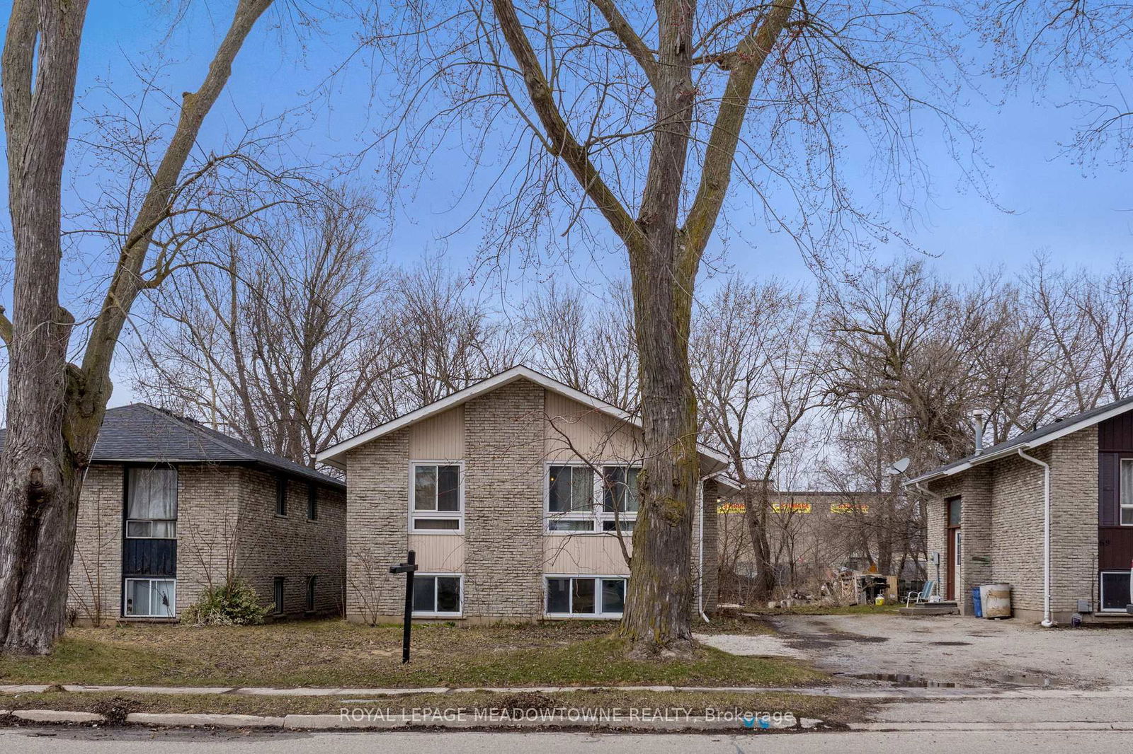 Detached House for sale at 67 King Street, Halton Hills, Georgetown, L7G 2G6 - MLS: W12056826