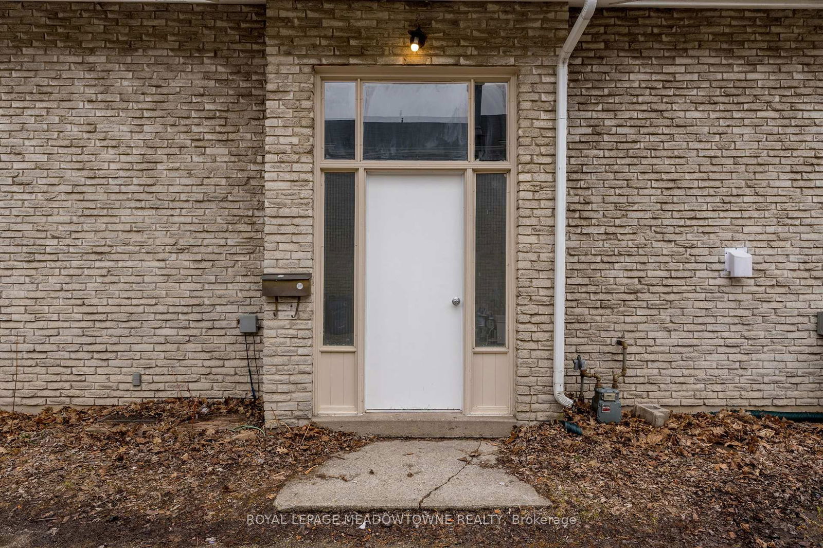Detached House for sale at 67 King Street, Halton Hills, Georgetown, L7G 2G6 - MLS: W12056826