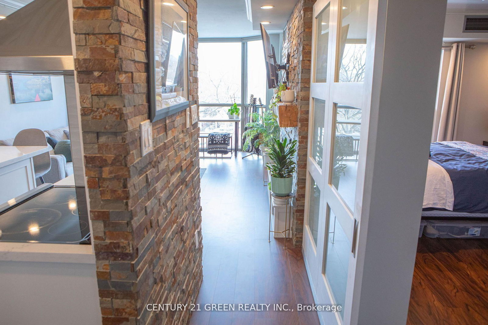 Condo for sale at 708-1225 North Shore Boulevard, Burlington, Brant, L7S 1Z6 - MLS: W12056977
