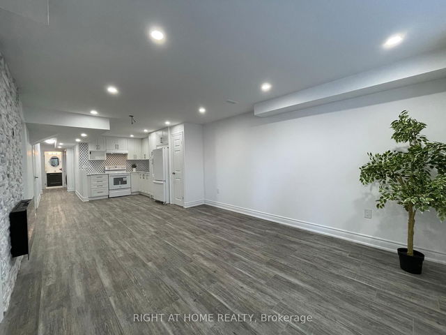 366 Pringle Avenue