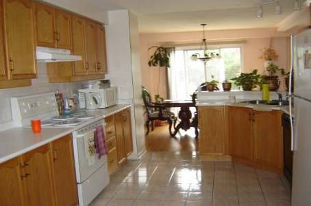 5812 Dalebrook Cres, Mississauga, L5M5R7 | Image 3