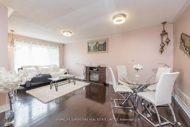 16 - 3020 Cedarglen Gate