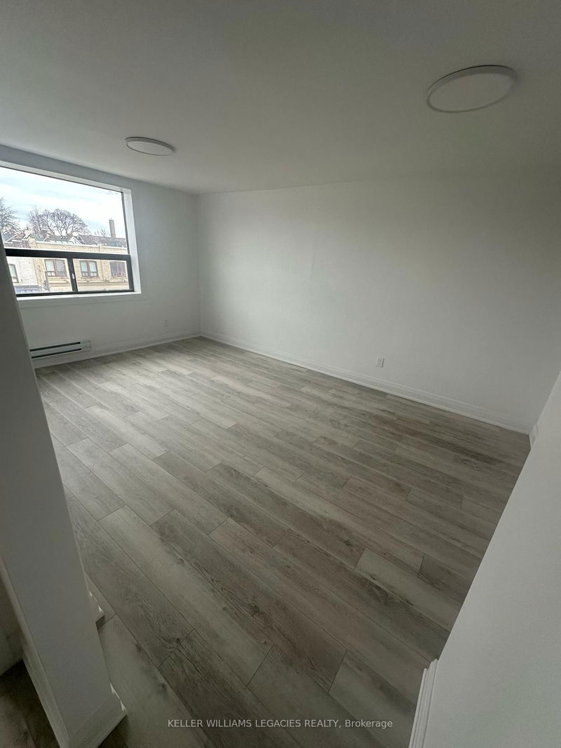 home for lease on Unit 3-1710 St Clair Avenue W