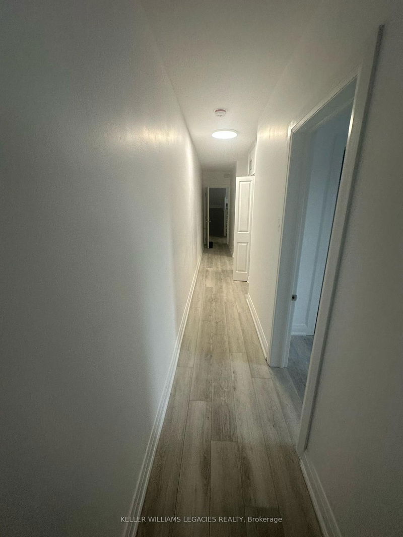 home for lease on Unit 4-1710 St Clair Avenue W