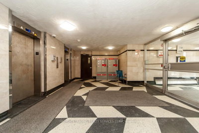 Unit 402 — 50 Lotherton Pathway — photo 4