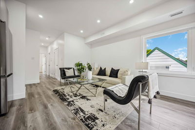 1925 Lawrence Ave, Toronto - Weston image-0-3