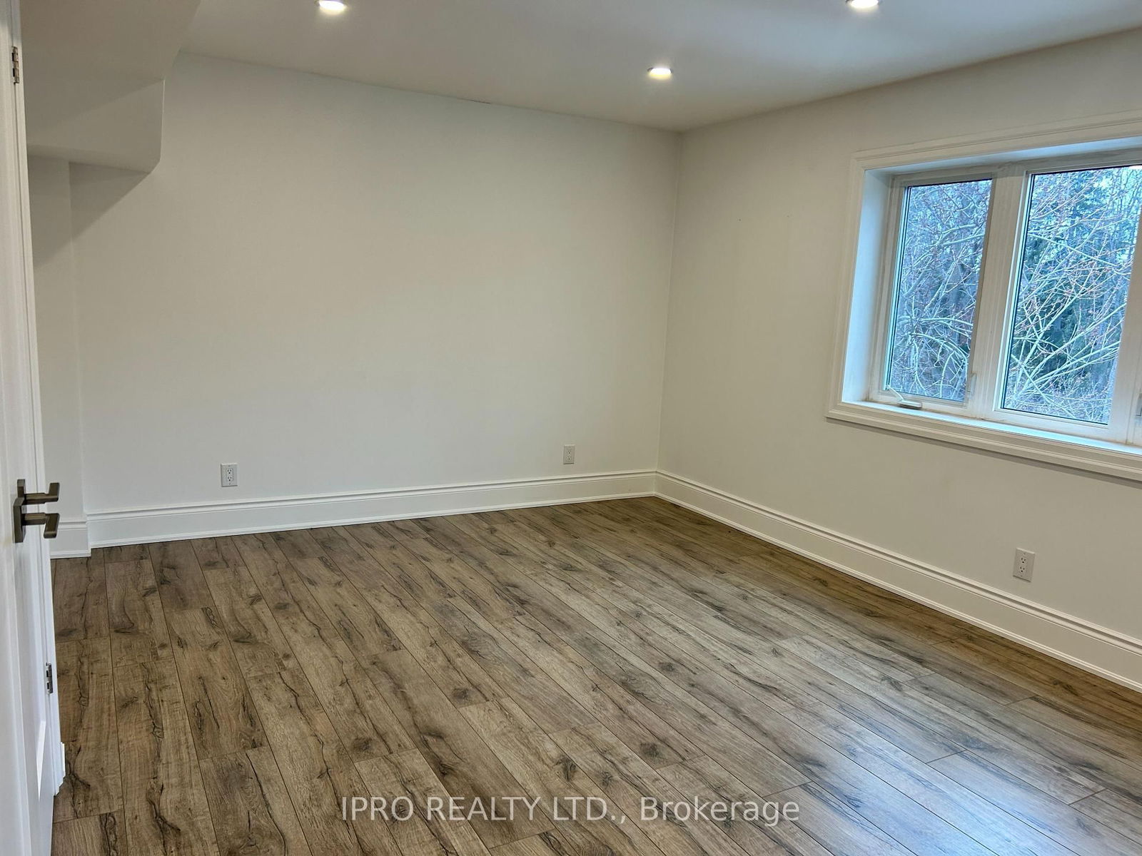 Detached House leased at 2-1661 Lakeshore Road, Mississauga, Clarkson, L5J 1J4 - MLS: W12058664