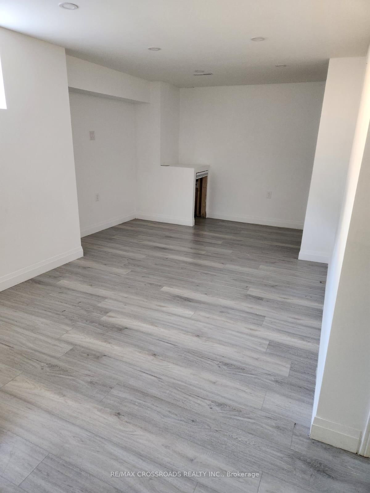 1736 Thames Circle - Photo 14