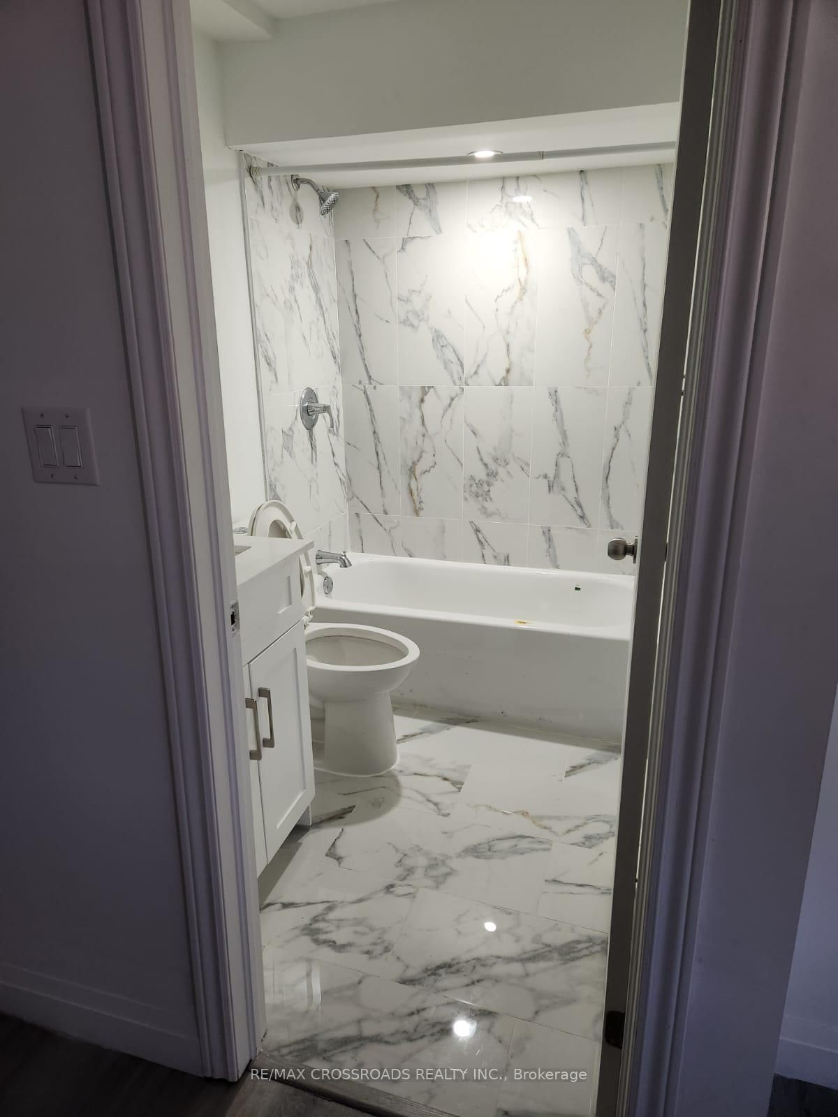 1736 Thames Circle - Photo 16