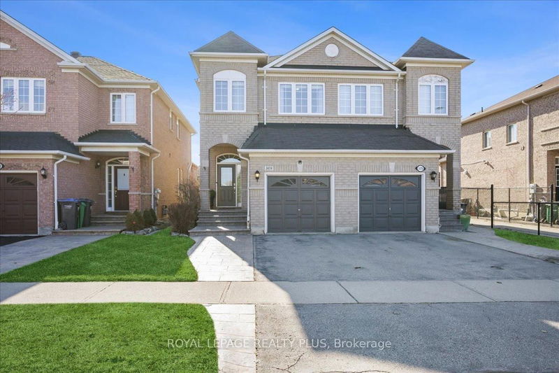 home for sale on 3474 Fountain Park Avenue