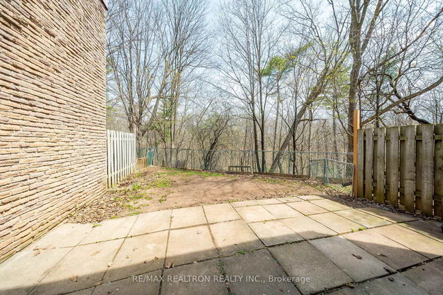 1251 White Oaks N/A