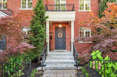 1212 Royal York Rd, Toronto - Edenbridge-Humber Valley image-0-1