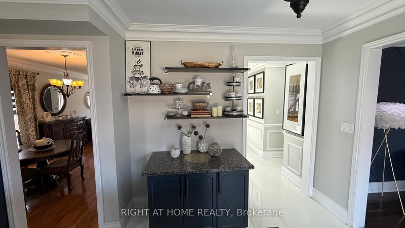 7 Yellow Avens Blvd, Brampton, L6R 0K5 | Image 3