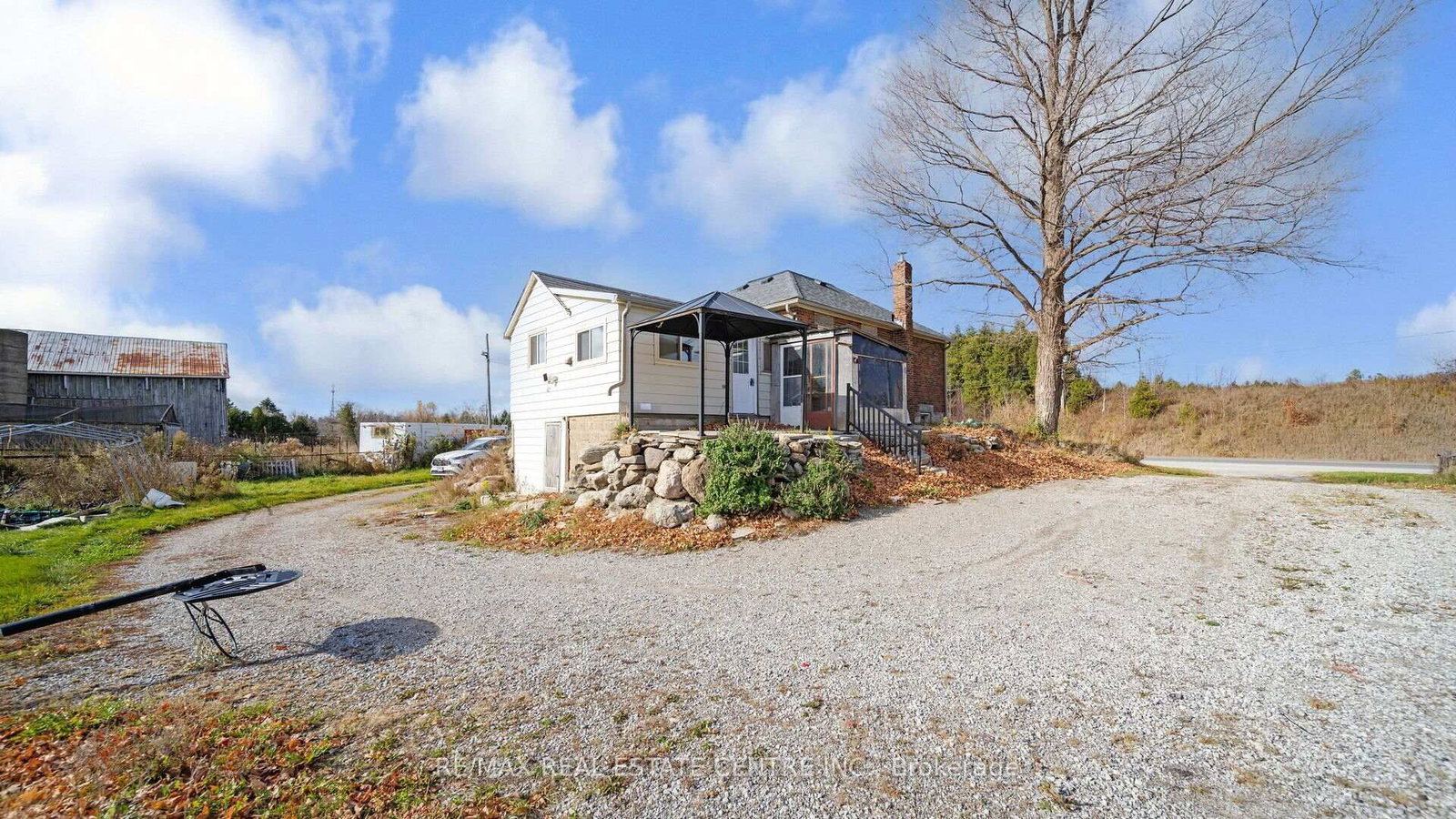 Listing Image 16
