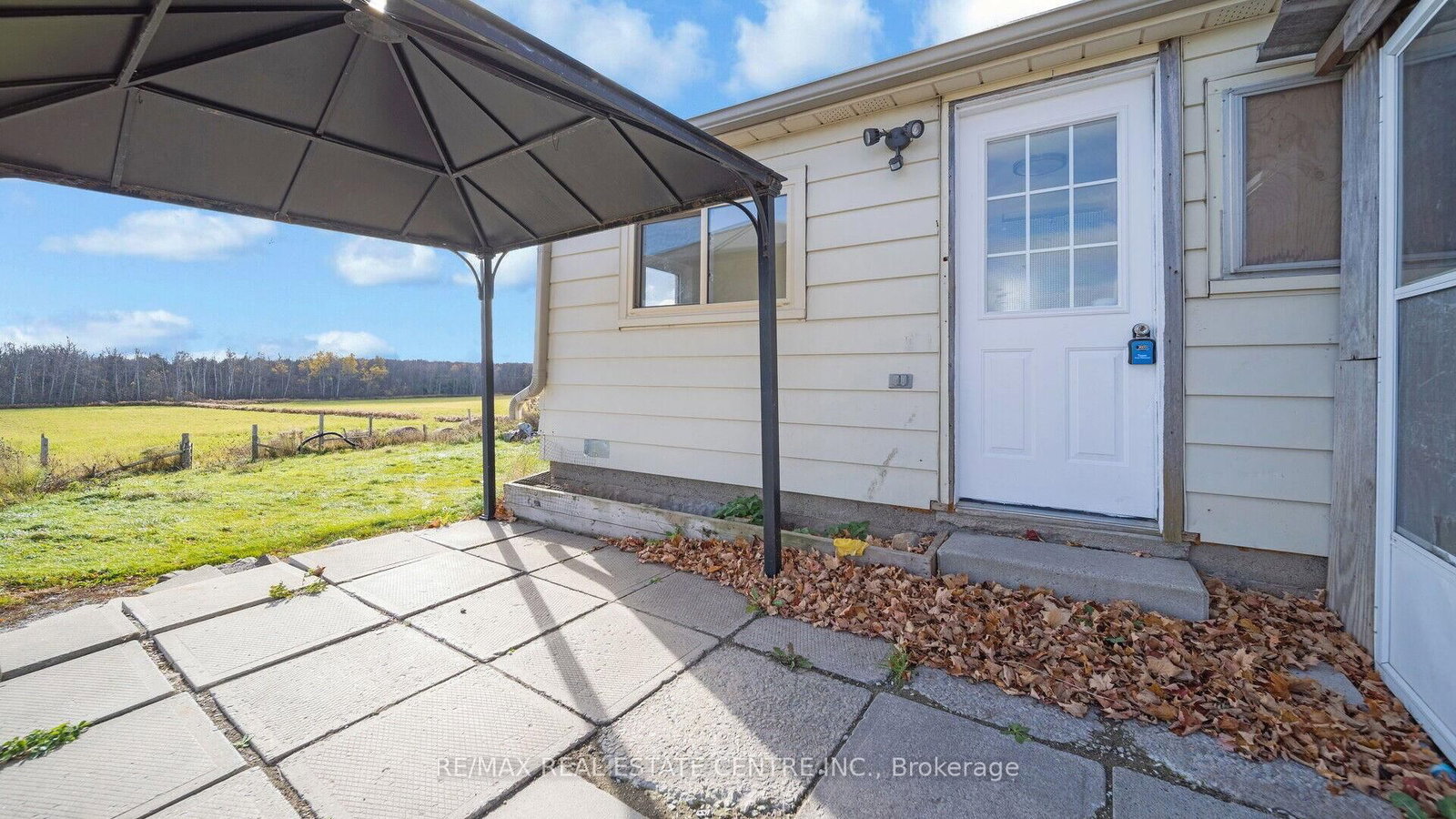 Listing Image 17