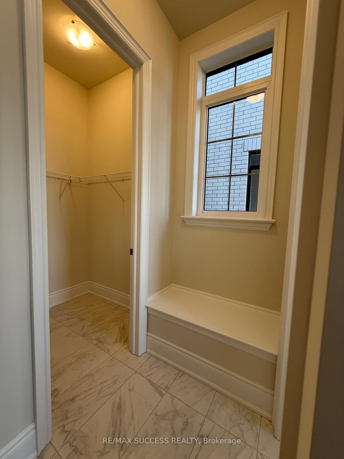 Detached House for lease at 1323 Pelican pass Place, Oakville, JM Joshua Meadows, L6H 6Z7 - MLS: W12063143
