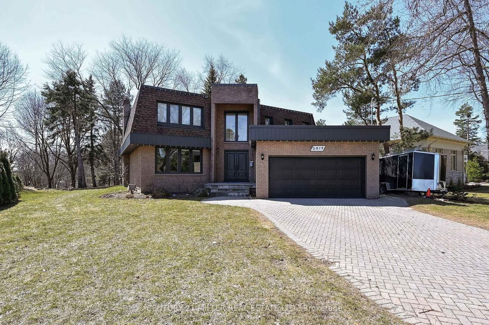 Detached House for sale at 2014 Dickson Road, Mississauga, Cooksville, L5B 1Y6 - MLS: W12063360