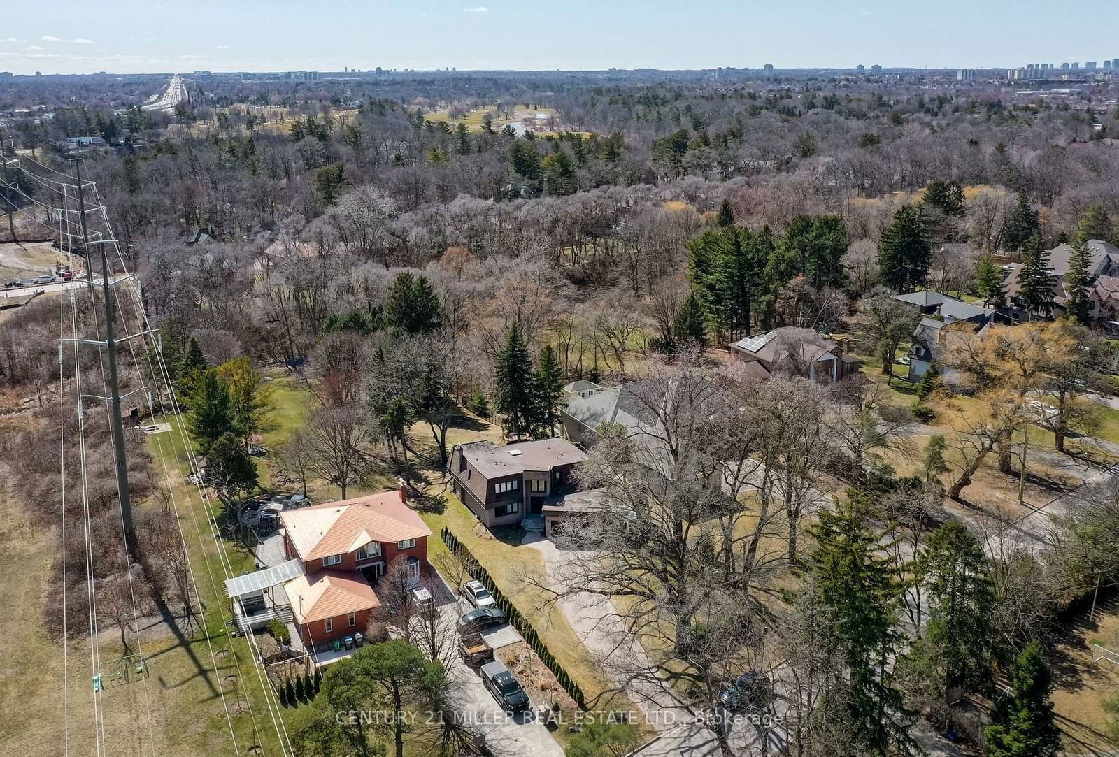 Detached House for sale at 2014 Dickson Road, Mississauga, Cooksville, L5B 1Y6 - MLS: W12063360