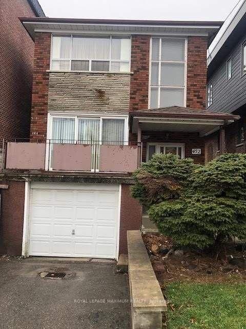 home for lease on 452 Harvie Avenue