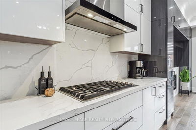 52 Lunness Rd, Toronto - Alderwood image-0-4