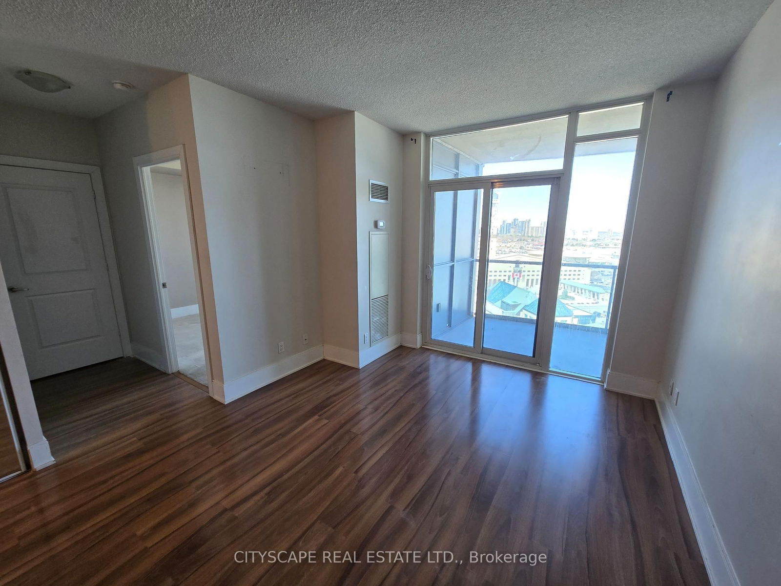 Condo for lease at 2005-330 Burnhamthorpe Road, Mississauga, City Centre, L5B 0E1 - MLS: W12063773