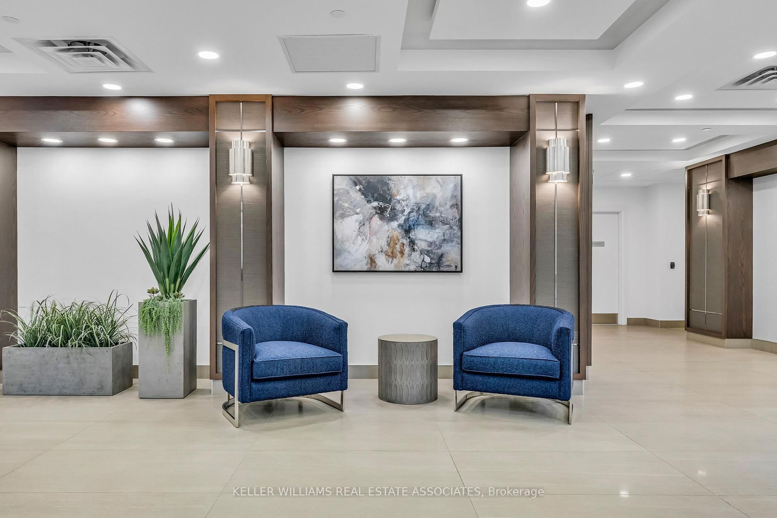 Condo sold at 1004-3 Michael Power Place, Toronto, Islington-City Centre West, M9A 0A2 - MLS: W12064262