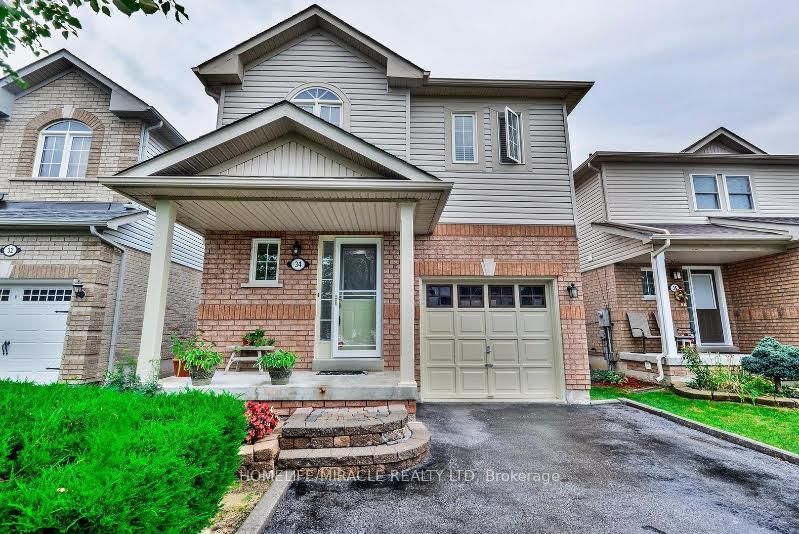 home for lease on 34 Ridgemore Crescent