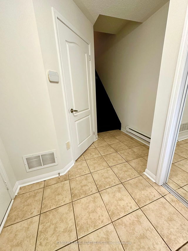 3185 Stornoway Circle