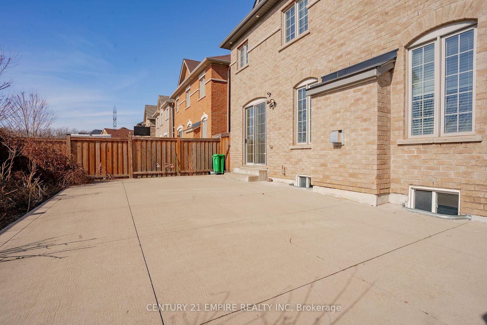 Listing Image 45