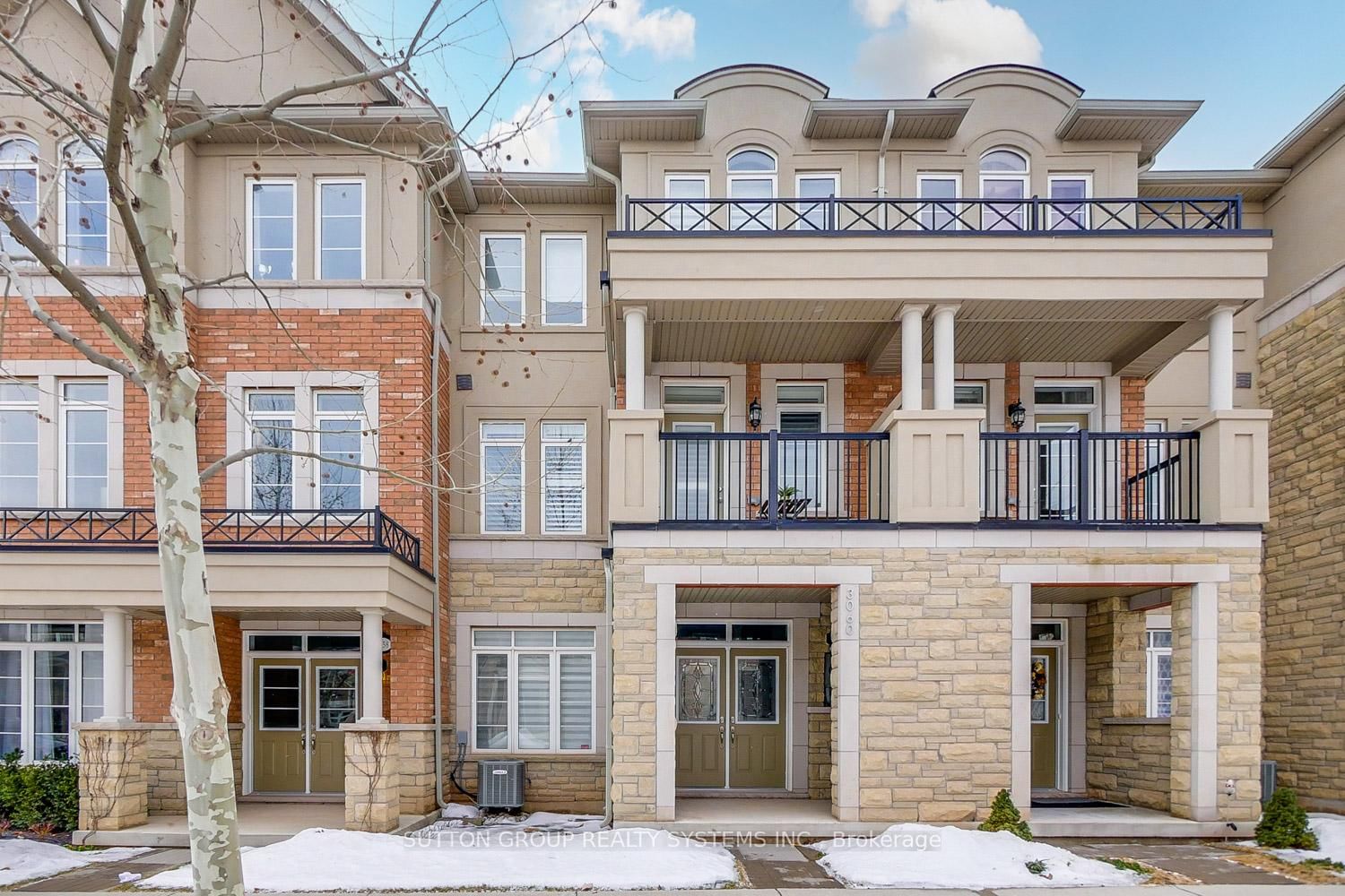 Townhouse for sale at 3060 Eberly Woods Drive, Oakville, Rural Oakville, L6M 0T5 - MLS: W12066028