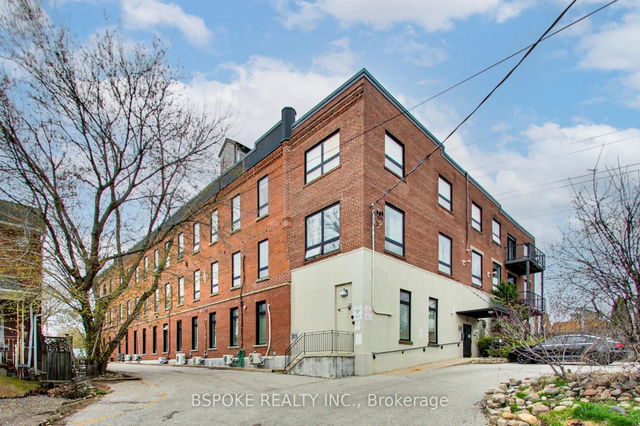 18 - 121 Prescott Avenue