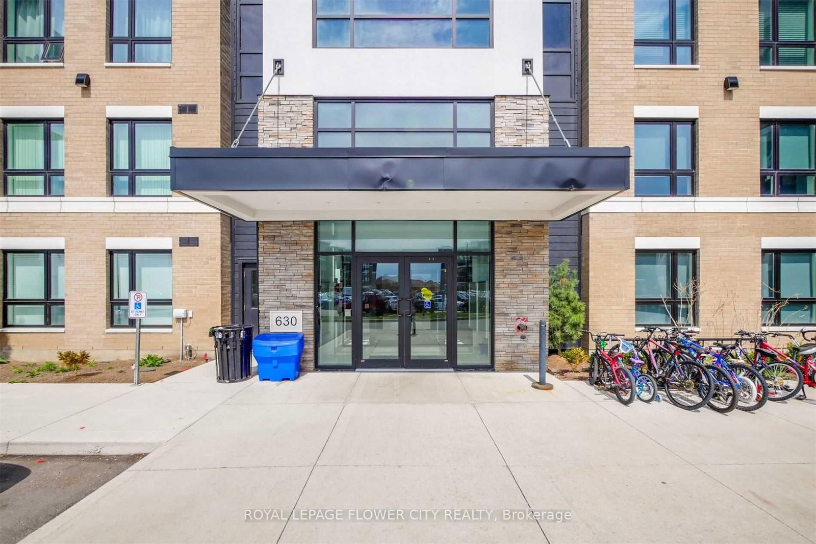 Condo for sale at 404-630 Sauve Street, Milton, BE Beaty, L9T 9A6 - MLS: W12067502