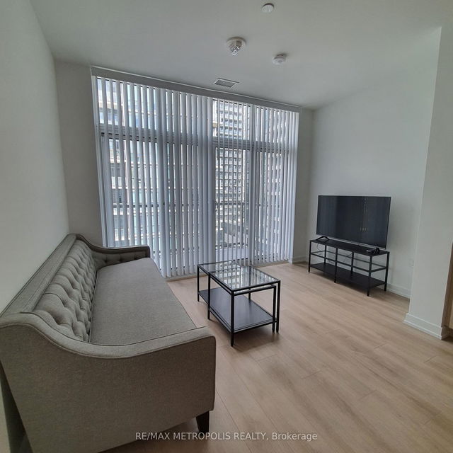 807 - 1195 The Queensway N/A
