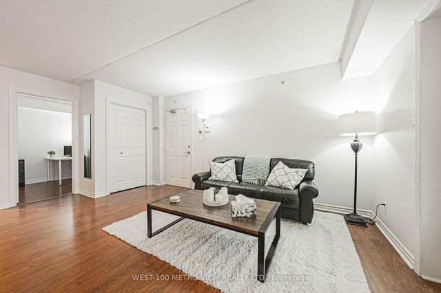 106 - 1450 Bishops Gate
