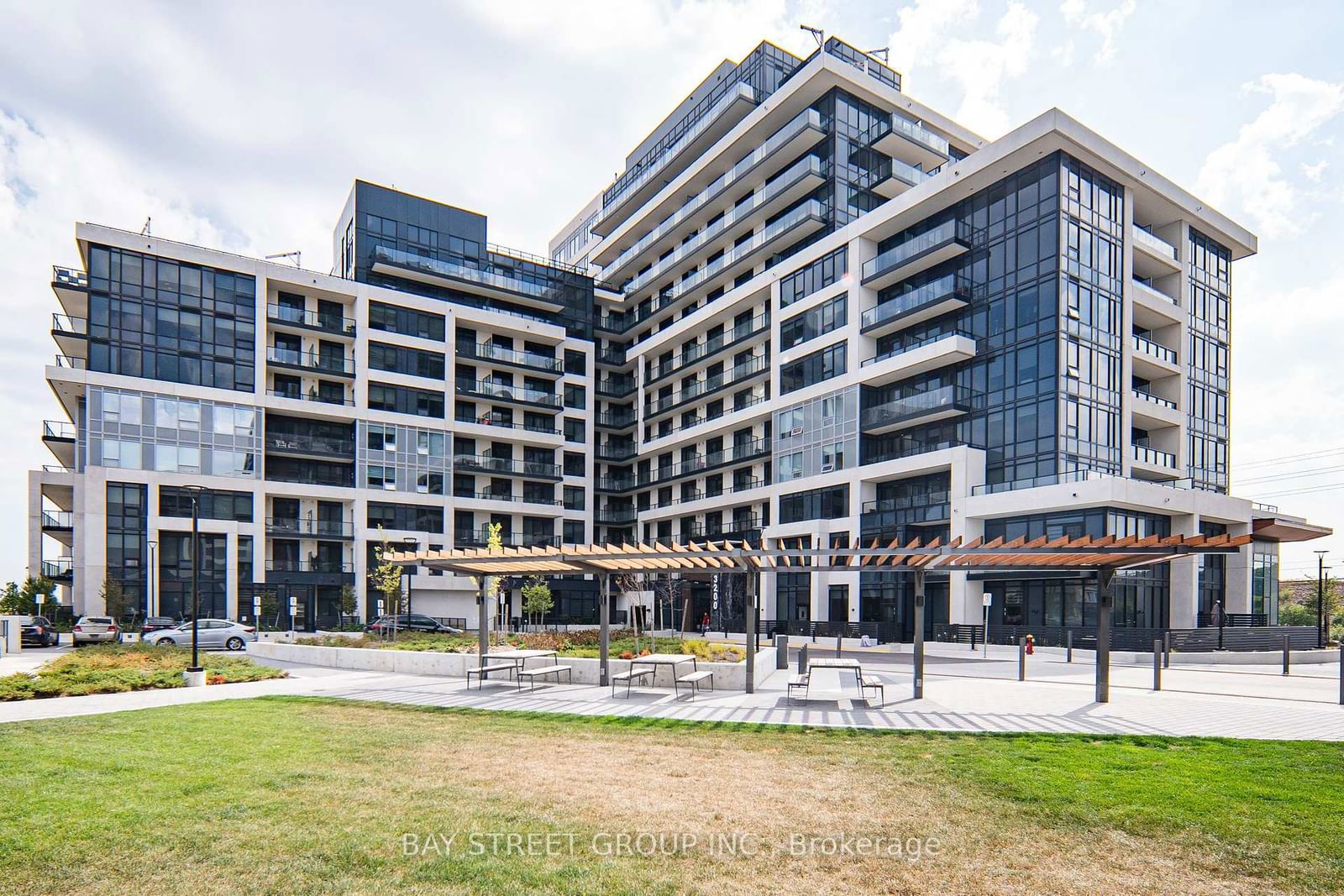 Condo leased at 1101-3200 William Coltson Avenue, Oakville, JM Joshua Meadows, L6H 7W6 - MLS: W12068315