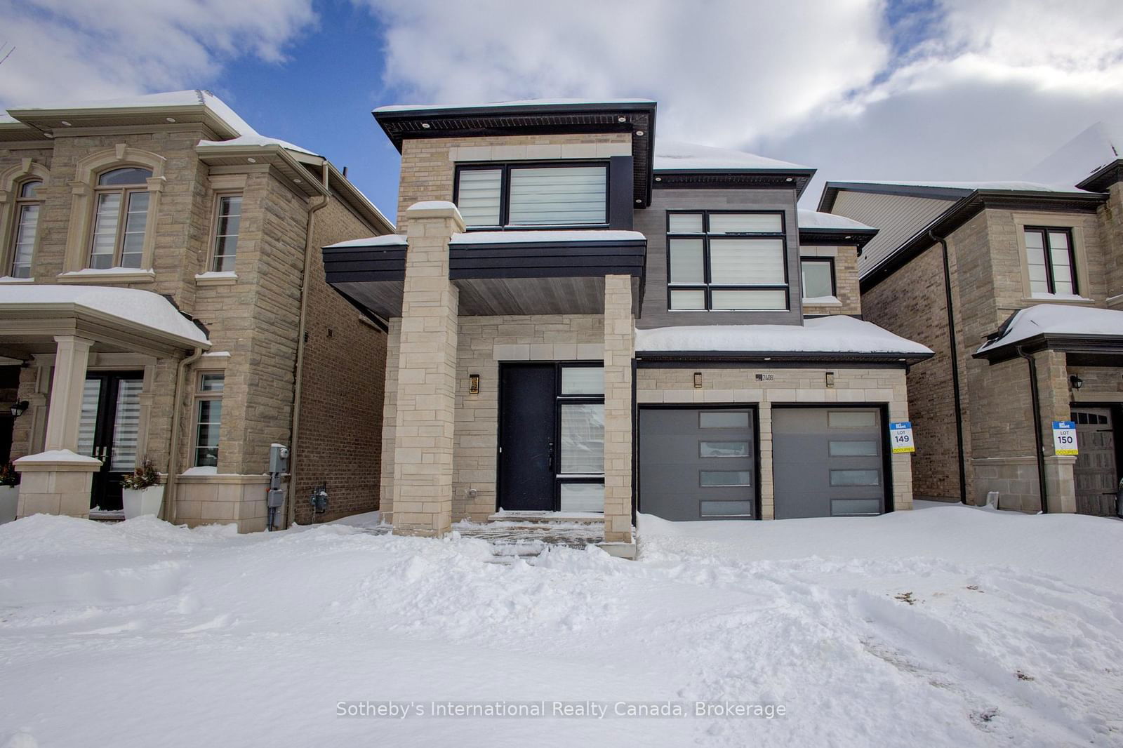 Detached House sold at 2408 Edward Leaver Trail, Oakville, Glen Abbey, L6M 4G3 - MLS: W12068448