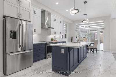 3114 Travertine Dr, Oakville - Northwest image-0-3