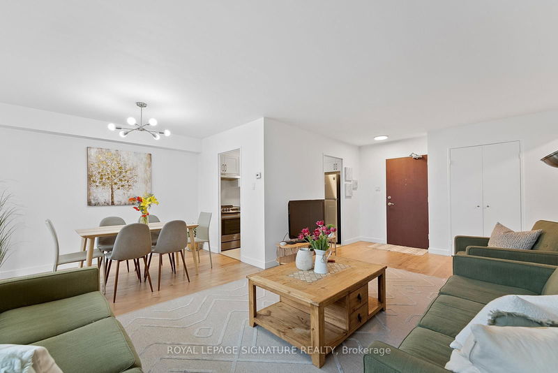 home for sale on 412-360 Ridelle Avenue
